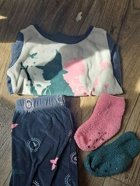 Girls Wicked 3-Piece Fuzzy Pajama Set with Pink & Green Print